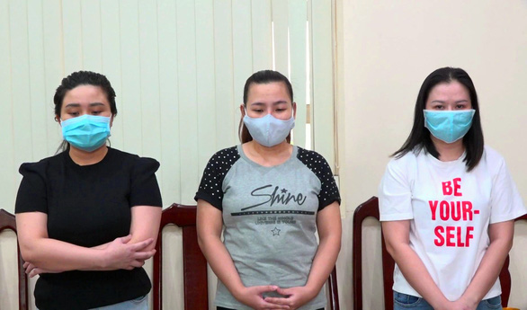 Bắt 3 'nữ quái' mở phòng công chứng giả lừa đảo chiếm đoạt tiền của người mua đất