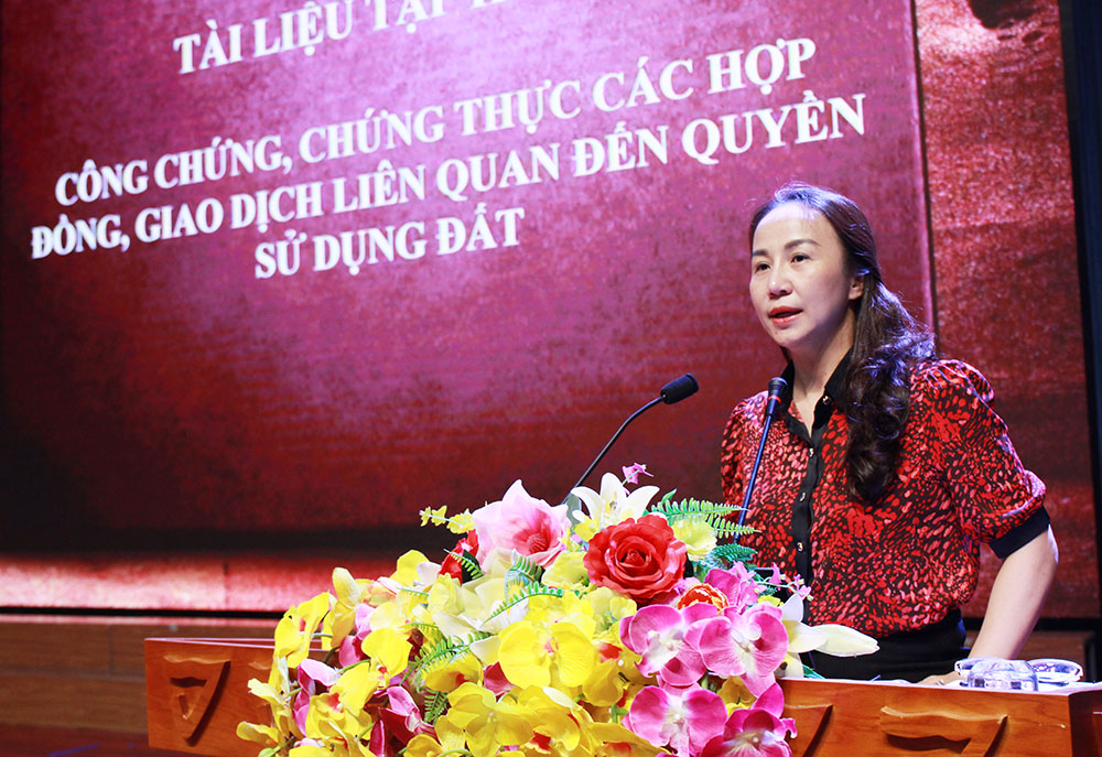 Bồi dưỡng nghiệp vụ công chứng, chứng thực về đất đai, nhà ở, bất động sản